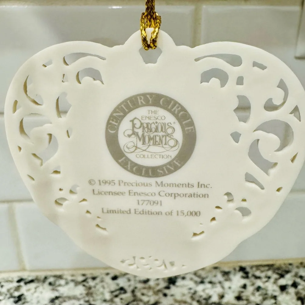 Precious Moments 1995 First Edition Porcelain Ornament‎